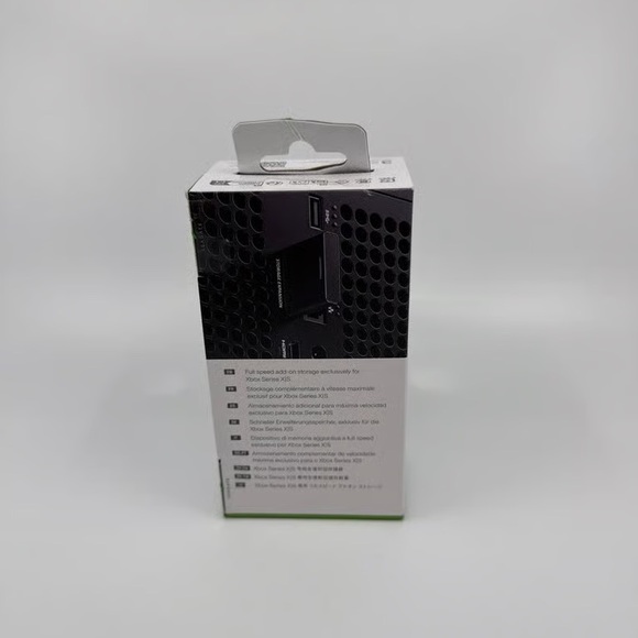 Seagate Black 2TB SSD Storage Expansion Card for Xbox Series X|S - Picture 3 of 5